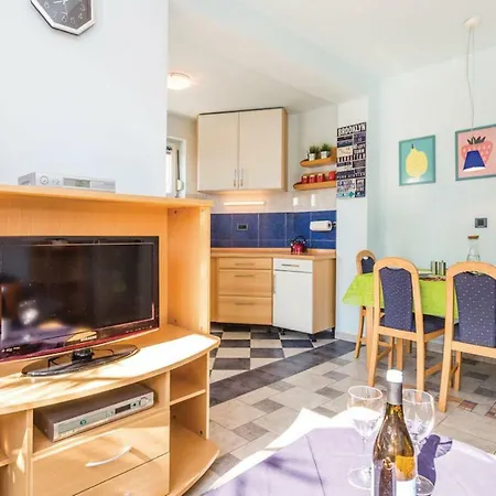 Viktorija Apartman *